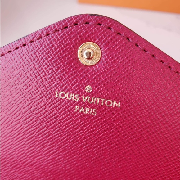 ❌❌ SOLD ❌❌ ORIGINAL. Louis Vuitton. Wallet. Fuschia. - Picture 7 of 11